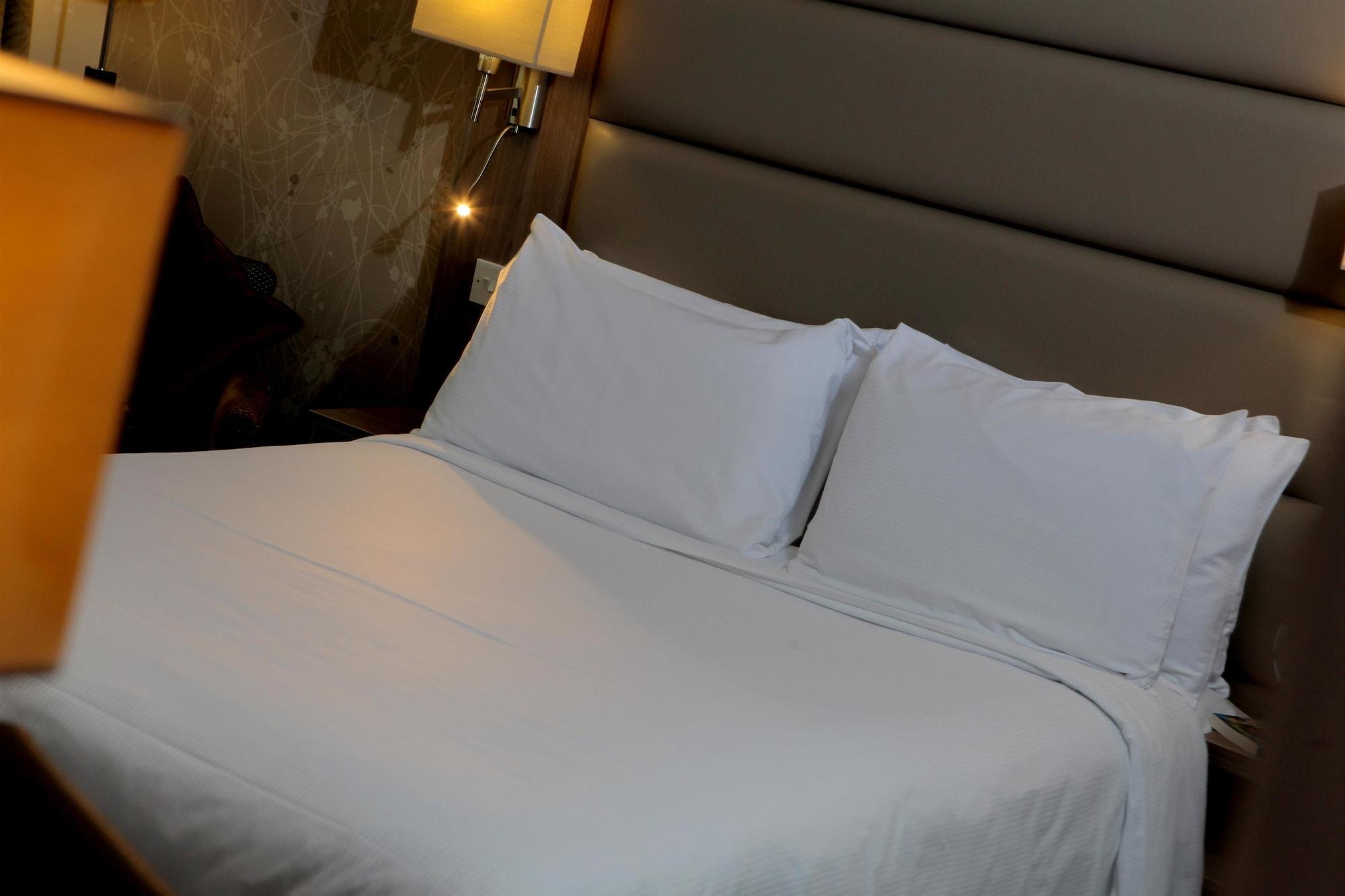 Best Western Pontypool Metro Hotel ภายนอก รูปภาพ