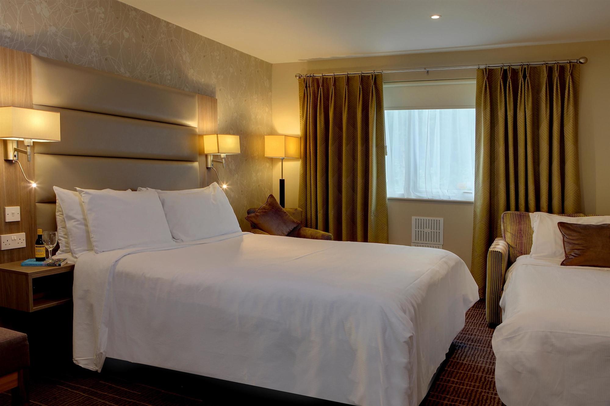 Best Western Pontypool Metro Hotel ภายนอก รูปภาพ