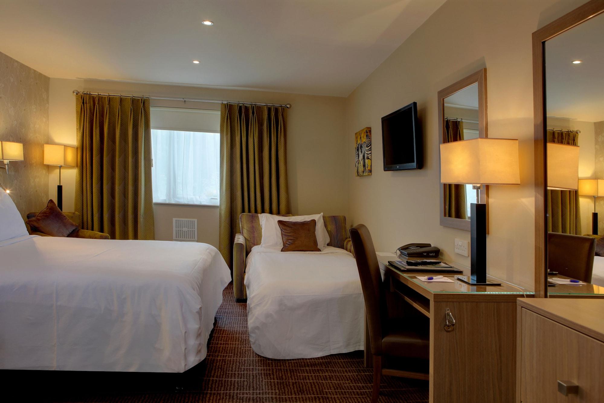 Best Western Pontypool Metro Hotel ภายนอก รูปภาพ