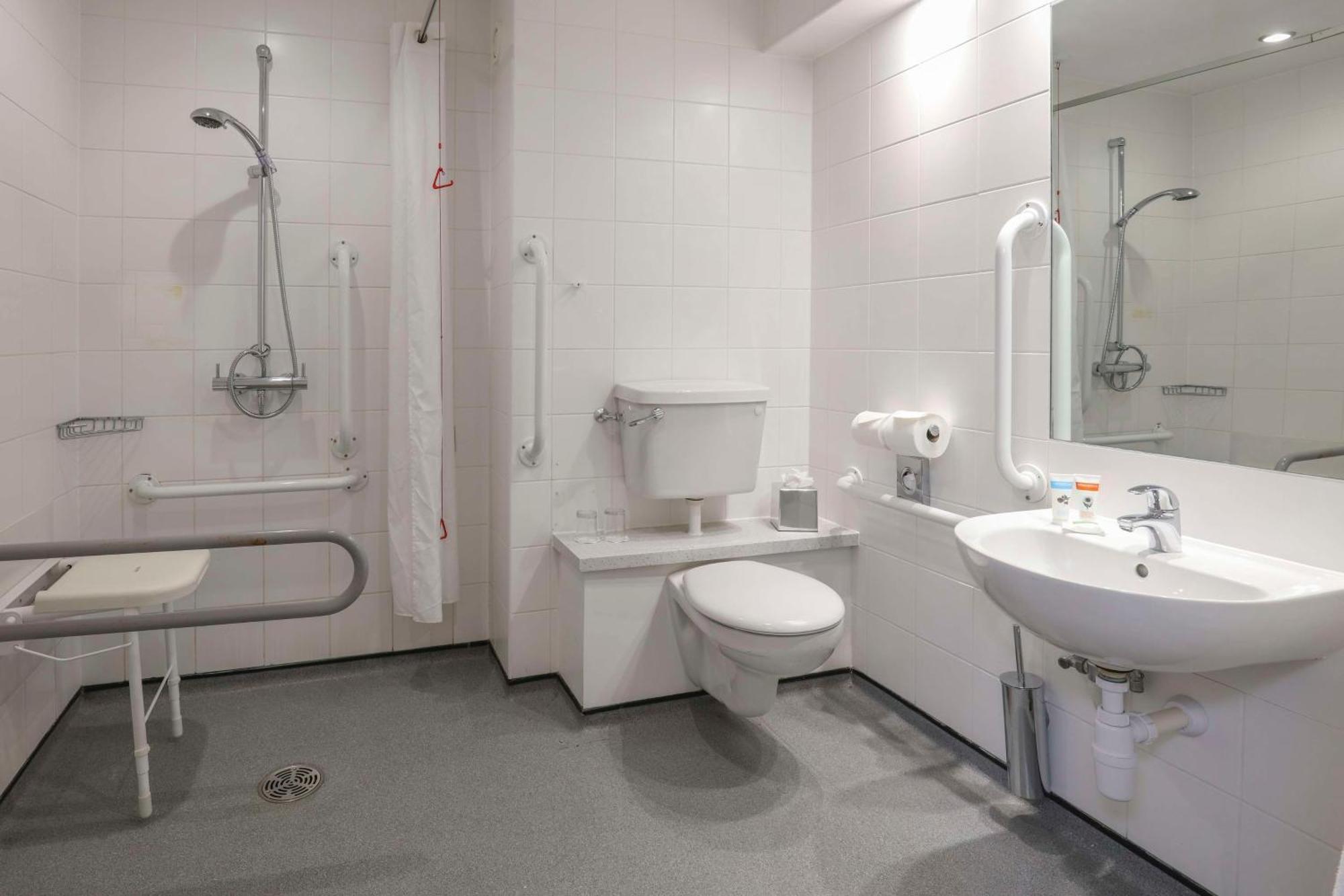 Best Western Pontypool Metro Hotel ภายนอก รูปภาพ