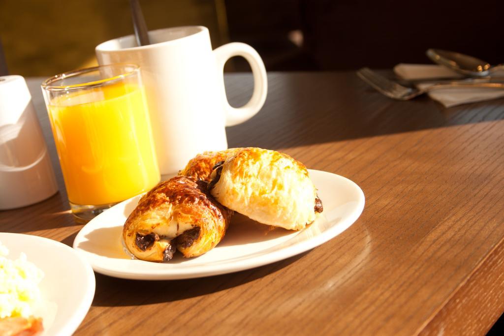 Best Western Pontypool Metro Hotel ภายนอก รูปภาพ