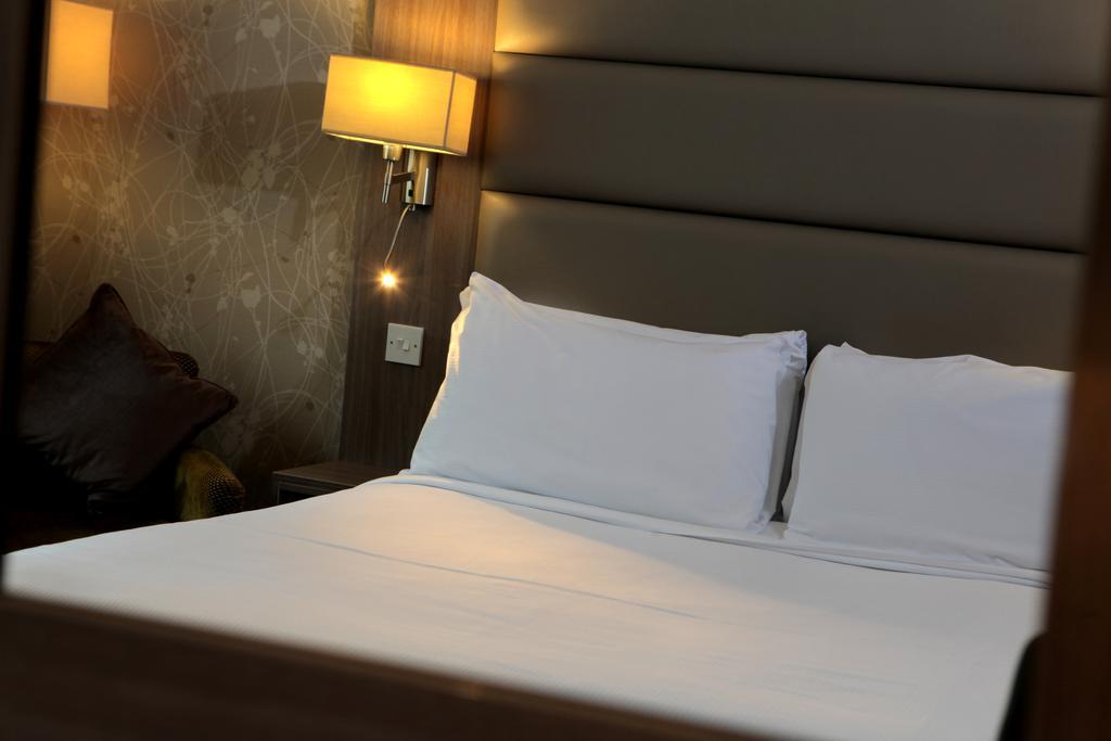 Best Western Pontypool Metro Hotel ภายนอก รูปภาพ