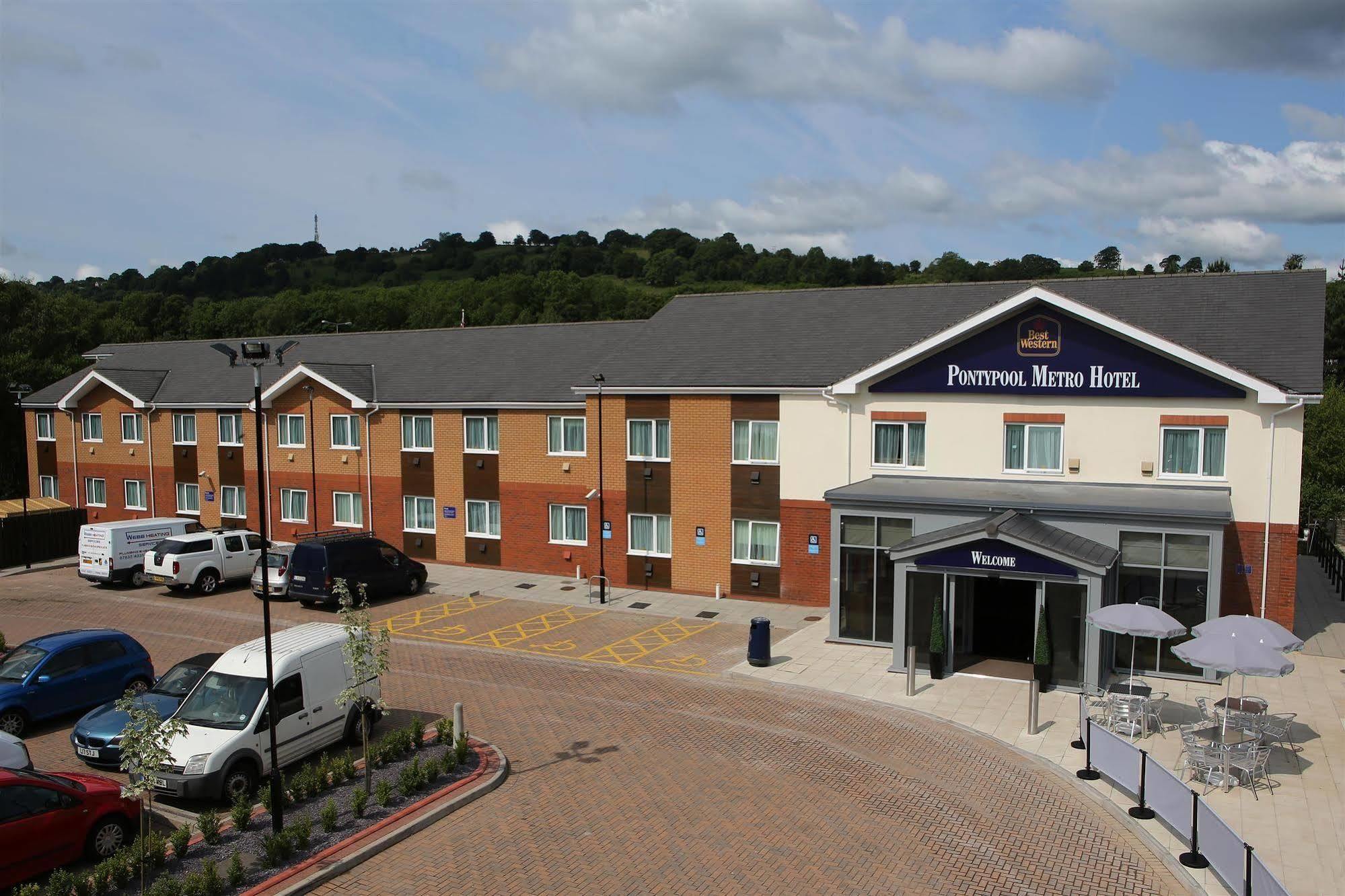 Best Western Pontypool Metro Hotel ภายนอก รูปภาพ